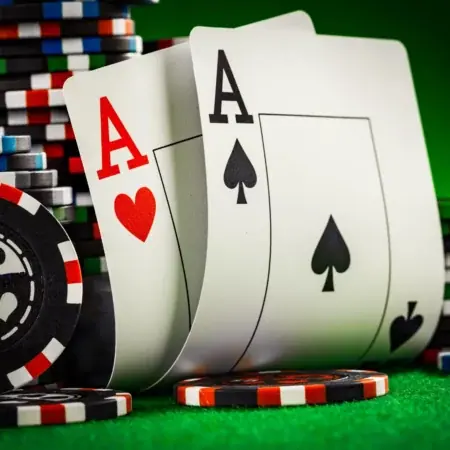Budista ganha $670.000 em torneio de poker e doa o prémio a instituições de caridade